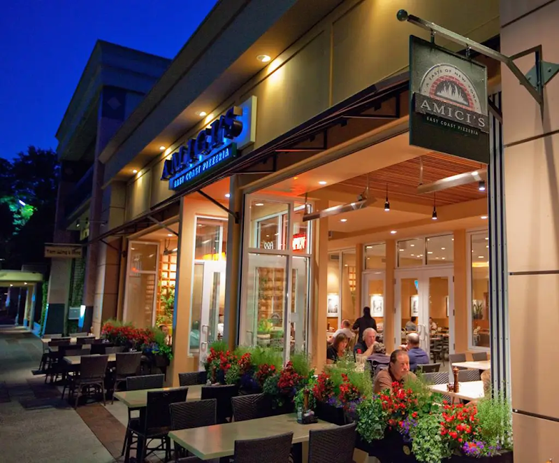 Amici's East Coast Pizzeria